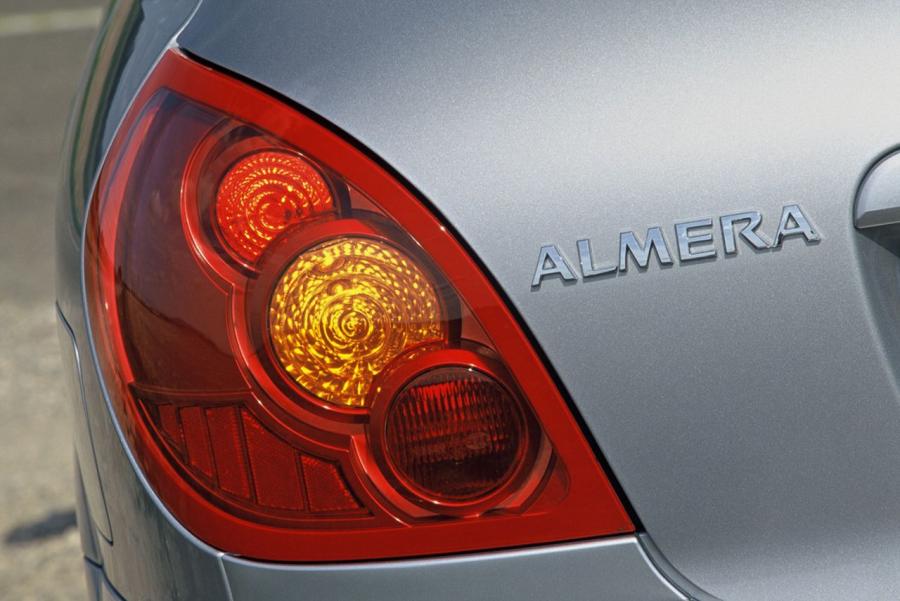 Nissan Almera 1995 года  (фото 2 из 6)